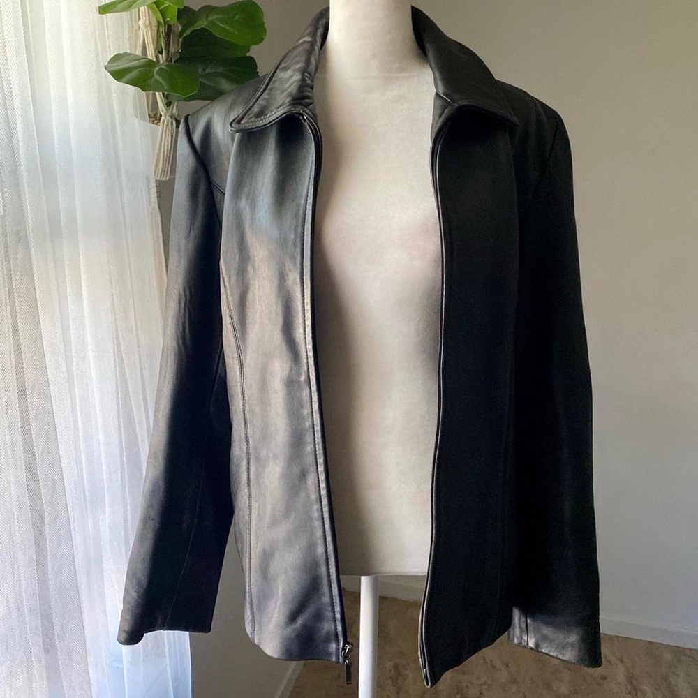 Vintage 90’s Nine West classic black leather jacket
